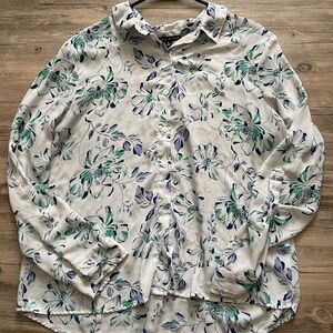 Colorful women’s button up collared blouse